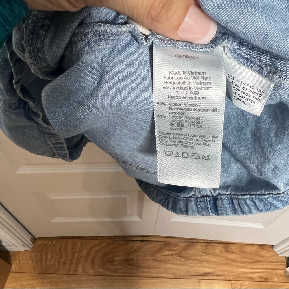 Madewell Chambray Denim Mini Dress Size 2 Puff Sleeve Button Front Cottagecore - Picture 4 of 5